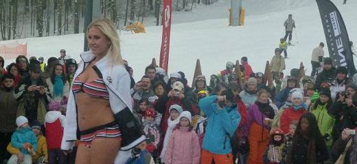 CITY SKI �erven� Voda Fashion Show